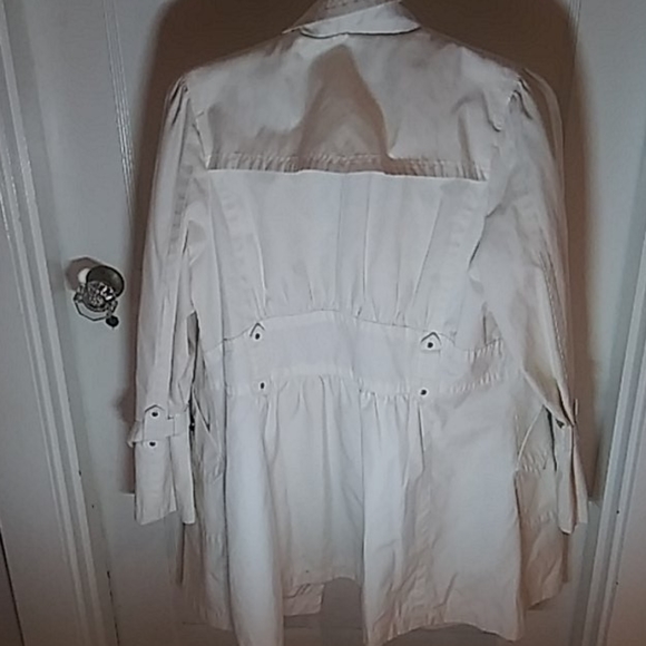 Jacket - Picture 3 of 3